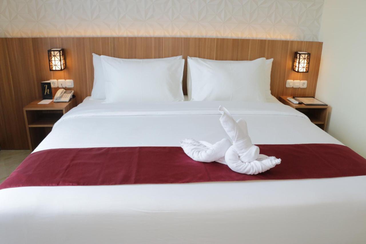 Hotel Horison Sentani Nefaar Zewnętrze zdjęcie