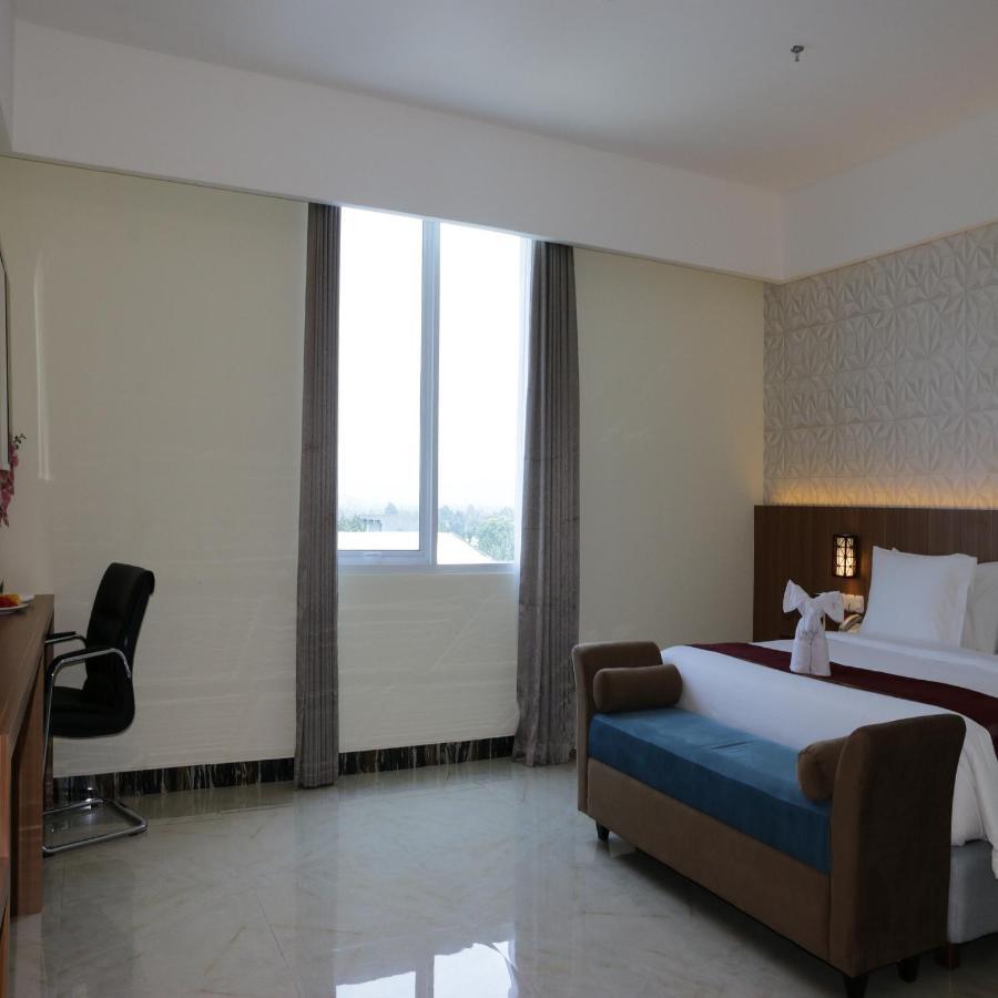 Hotel Horison Sentani Nefaar Zewnętrze zdjęcie