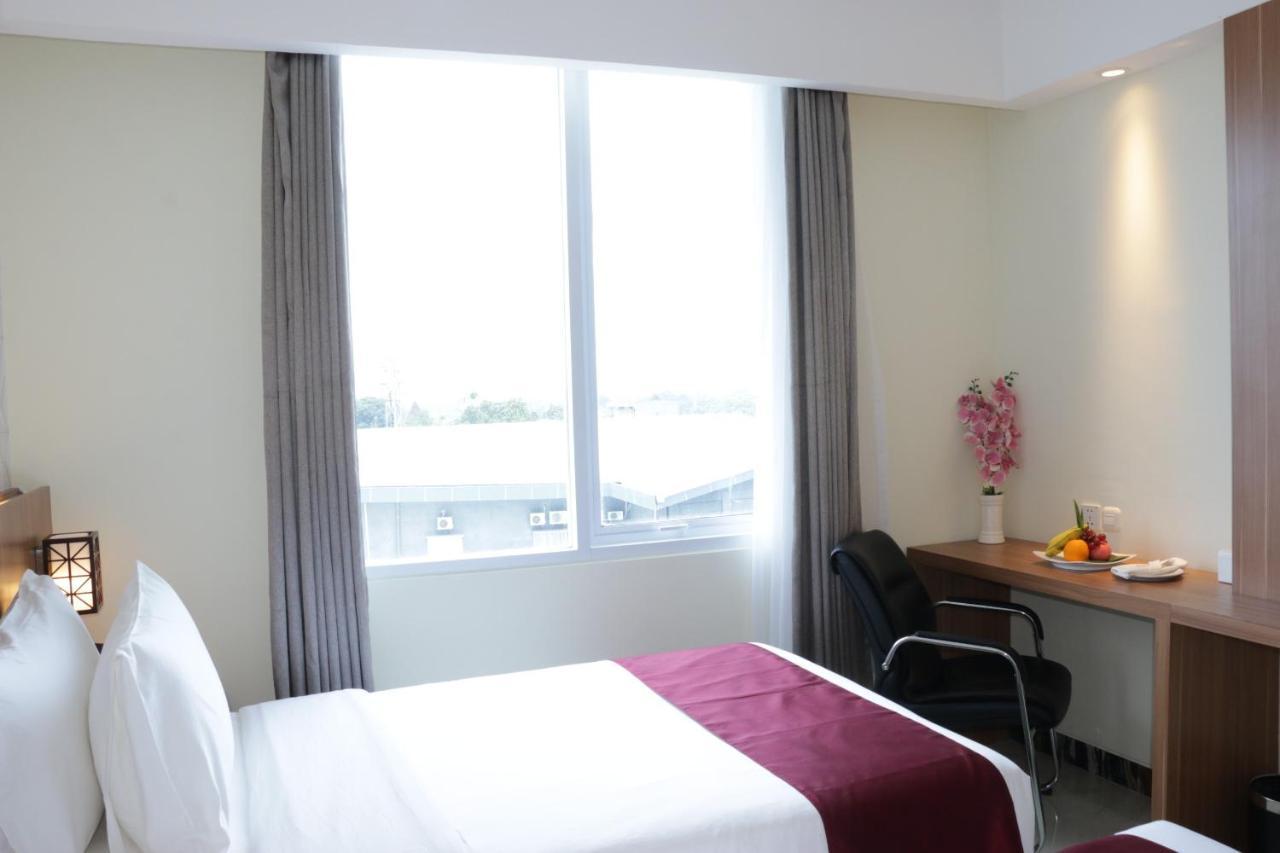 Hotel Horison Sentani Nefaar Zewnętrze zdjęcie